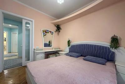 3 Camere zona Crangasi - 1