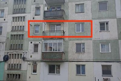 Apartament cu 2 camere semidecomandat în Simeria