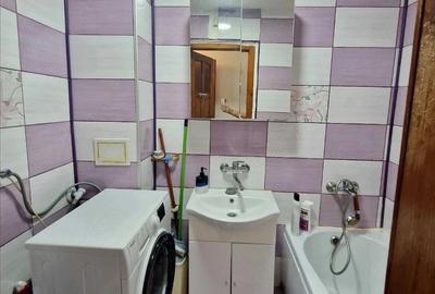 Apartament cu 2 camere nedecomandat în Grădiște