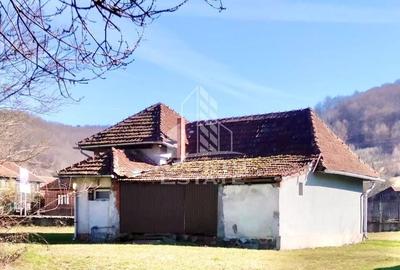 Casă individuală cu 4 camere cu Canalizare în Lazuri - 3