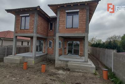 Duplex cu 4 camere cu Canalizare în Săcălaz - 1