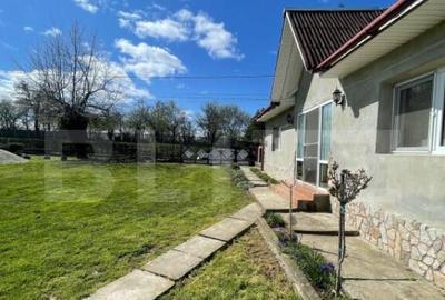 Casa cu 3 camere, 90 mp, 2 anexe gospodaresti si teren de 30 - 7
