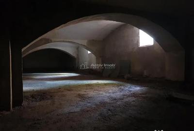 Casă cu 6 camere cu Teren 606 Mp în Central - 6