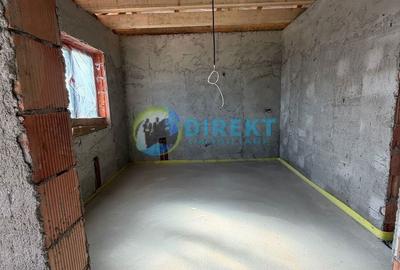 Casă cu 4 camere cu Teren 500 Mp în Central - 3