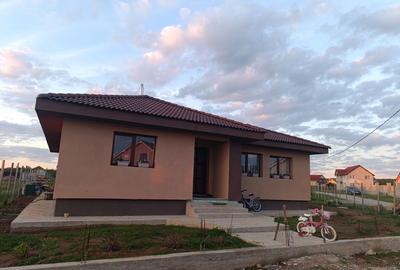 Casă cu 4 camere în Alparea - 4
