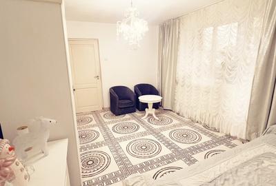 De vânzare apartament 3 camere Gheorgheni - 2