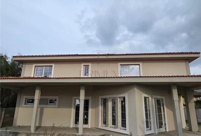 Casa individuala - teren 730 mp - garaj - 5 dormitoare - living 57 mp - 4