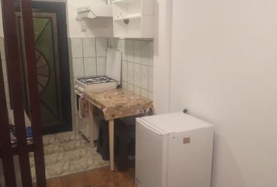 Garsoniera zona Viaduct - 4