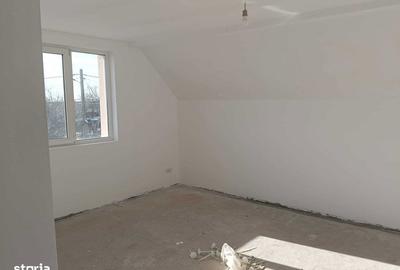 Casă cu 4 camere cu Canalizare în Ianova - 8