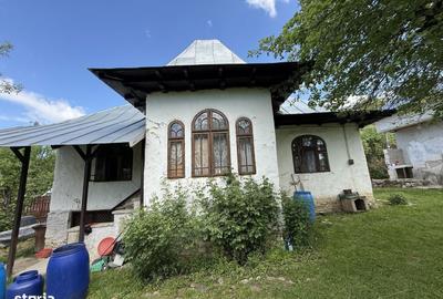 Casă cu 4 camere în Oncești - 8
