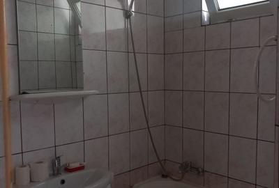 Apartament cu 3 camere semidecomandat în Central - 2