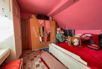 Casă individuală cu 7 camere cu Canalizare în Florești - 20