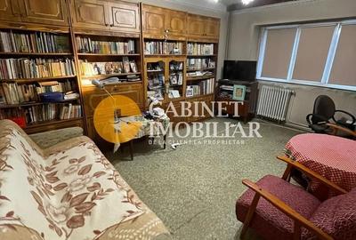 Apartament cu 3 camere decomandat în Bd. Independenței - 1