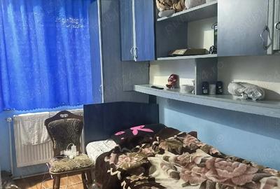 Apartament cu 4 camere decomandat în Central - 2