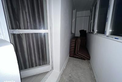 Apartament cu 3 camere decomandat în Tei - 2