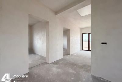 Casă cu 4 camere cu Teren 500 Mp în Central - 2