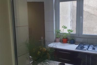 Apartament 4 camere ultracentral bl. Patria - 4