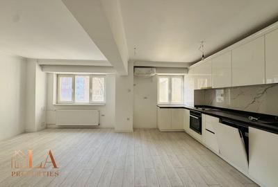 Apartament cu 3 camere decomandat în Panduri