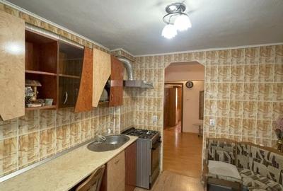 Apartament de vanzare, cu 3 camere decomandat, 68 mp, parter, zona Pasunii - 6