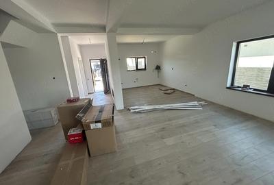 Casă cu Teren 315 Mp în Moșnița Veche - 16
