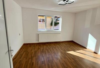 Casă individuală cu 3 camere cu Canalizare în Zărnești - 2