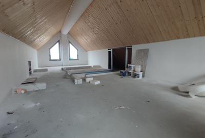 Casă individuală cu 5 camere cu Canalizare în Exterior Vest - 20