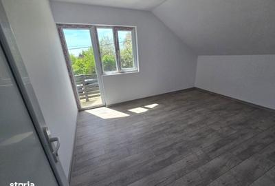 Casă cu 4 camere în Central - 2