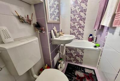 Apartament cu 2 camere nedecomandat în Dâmbu Pietros