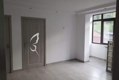 Apartament cu 2 camere semidecomandat în Ostra - 6