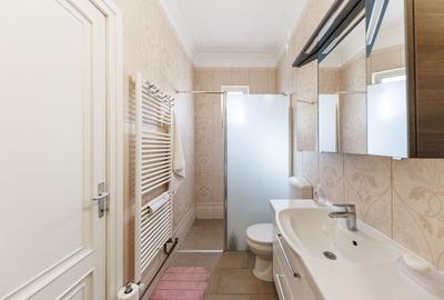 Casă individuală cu 8 camere cu Canalizare în Complex Studențesc - 21