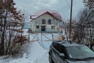 Casă cu 6 camere cu Teren 1300 Mp în Satulung - 1