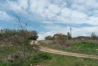 Teren de 1374 mp, în Central - 2