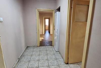 PROPRIETAR!! Apartament 3 camere Et 1 zona Victoria / Aleea Romanitei !! - 12