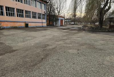Teren de 15000 mp, în Central - 4