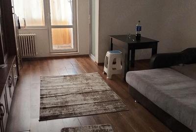 Garsonieră semidecomandată în Tractorul - 9