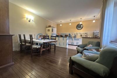 Casa, singur in curte, cu acces auto, ultracentral, Oradea, comision 0% - 7