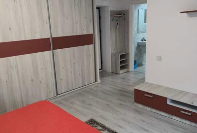 Garsonieră decomandată în Central - 2
