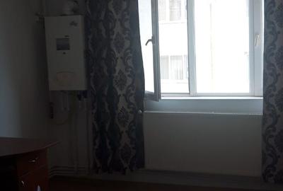 Apartament decomandat în Industrială - 1