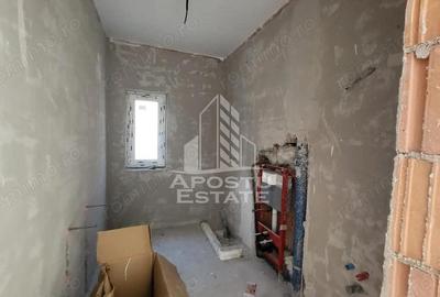 Casă cu 4 camere cu Teren 350 Mp în Giarmata