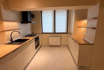 Apartament cu 3 camere decomandat, mobilat în Parc Zăvoi - 2