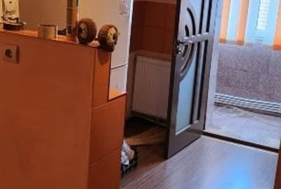 Vand Apartament 2 camere decomandat Tecuci - 4