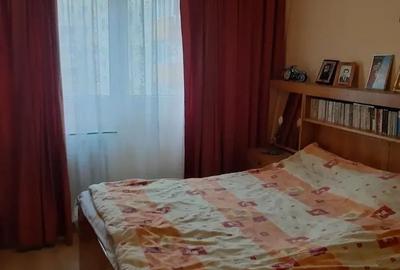 Apartament cu 2 camere decomandat în Rahova - 2