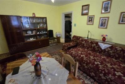 Apartament 3 camere Cartier Zamca De Inchiriat 0727817187 - 8