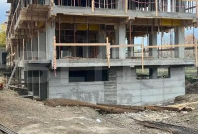 Apartament cu 3 camere decomandat în Central - 1