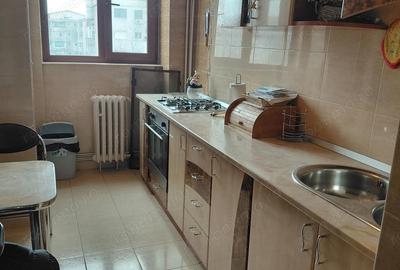 Apartament cu 3 camere decomandat în Micro 21 - 7