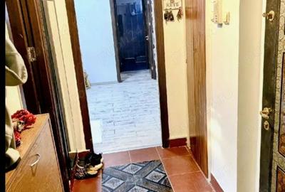 Apartament cu 3 camere semidecomandat, mobilat în Calea București - 4