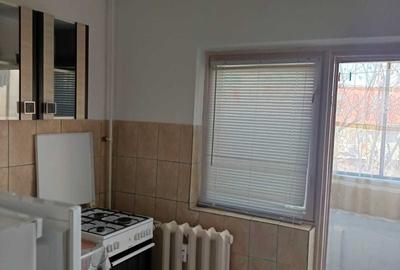 Garsonieră decomandată în Exterior Vest - 3