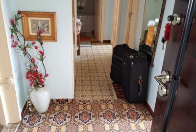 Apartament cu 3 camere decomandat în Central - 1