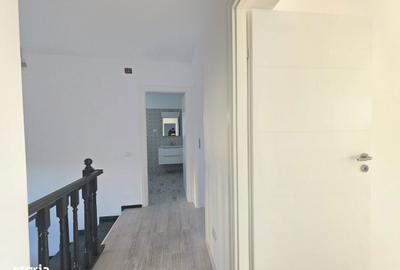 Casă cu 4 camere cu Teren 600 Mp în Centrul Civic - 3