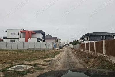Teren de 631 mp, în Palazu Mare - 2